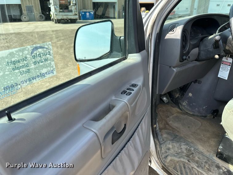 image for item DV0655 1998 Ford  E350  van