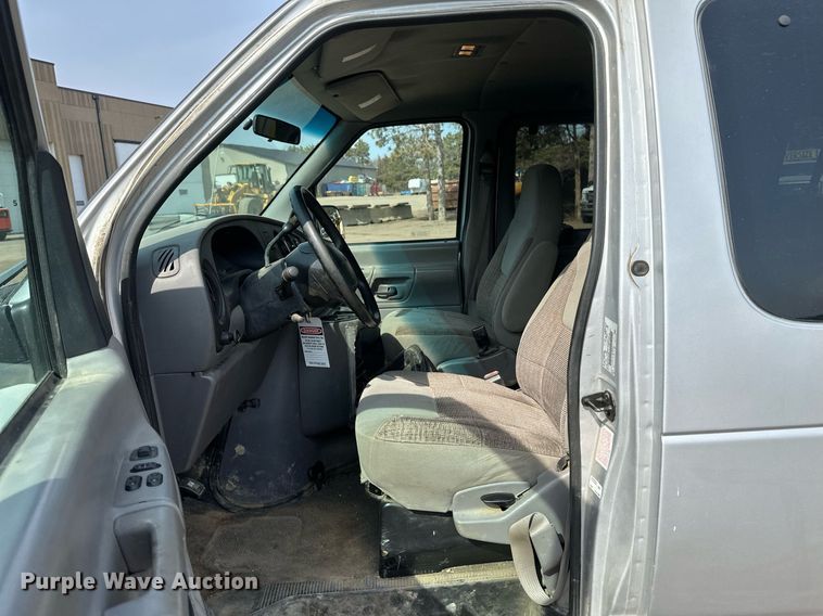 image for item DV0655 1998 Ford  E350  van