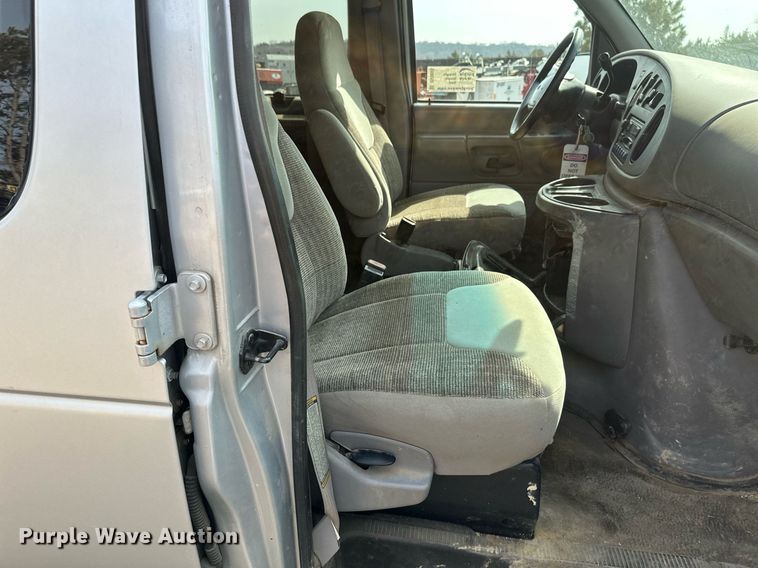 image for item DV0655 1998 Ford  E350  van