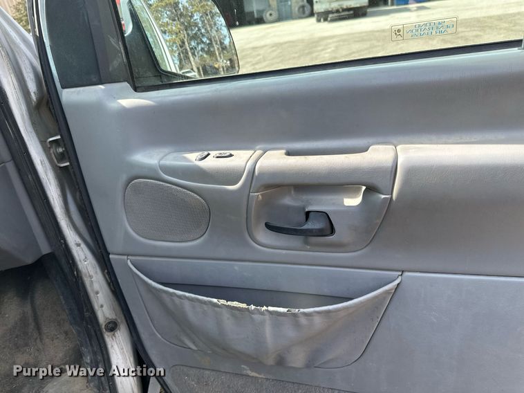 image for item DV0655 1998 Ford  E350  van