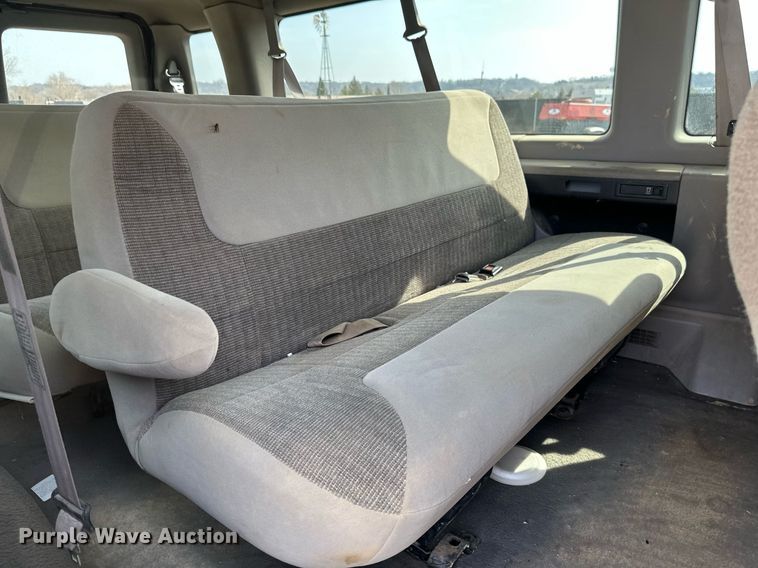 image for item DV0655 1998 Ford  E350  van