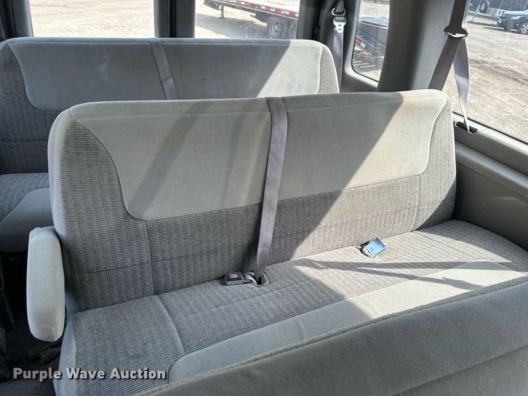 image for item DV0655 1998 Ford  E350  van