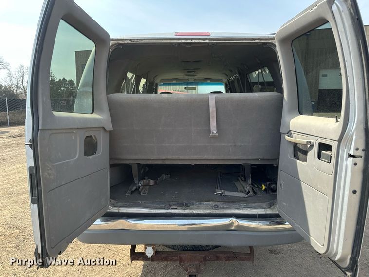 image for item DV0655 1998 Ford  E350  van