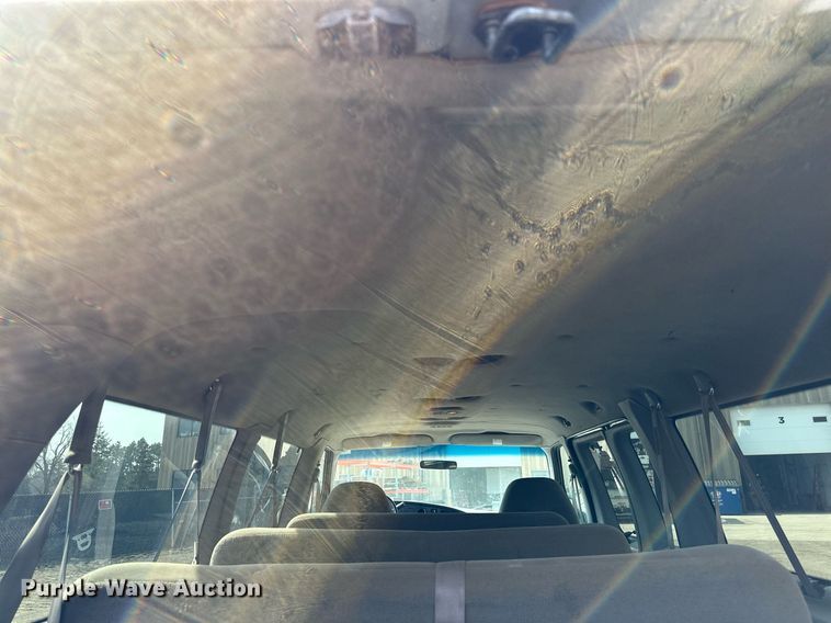 image for item DV0655 1998 Ford  E350  van