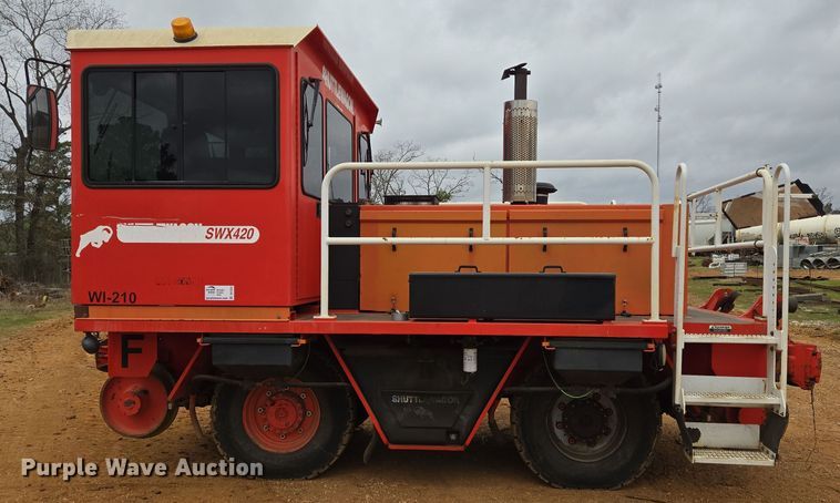 image for item DV1324 2010 ShuttleWagon SWX420 railcar mover