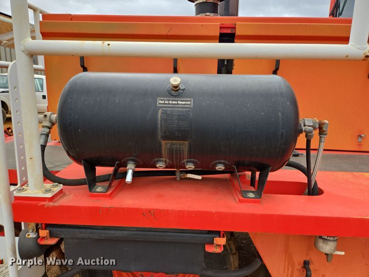 image for item DV1324 2010 ShuttleWagon SWX420 railcar mover