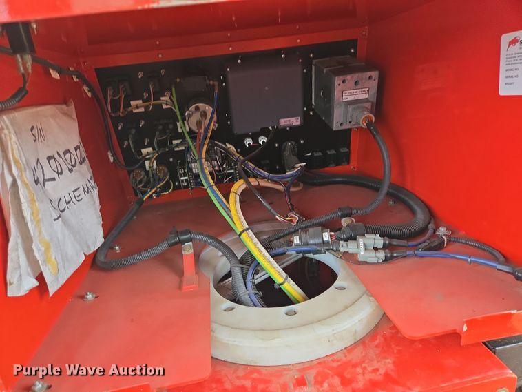 image for item DV1324 2010 ShuttleWagon SWX420 railcar mover