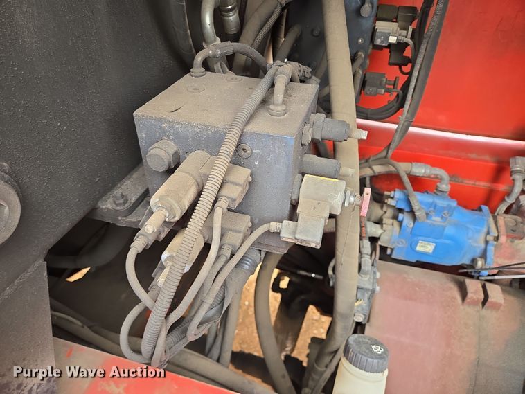 image for item DV1324 2010 ShuttleWagon SWX420 railcar mover