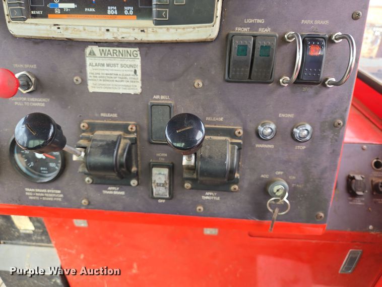 image for item DV1325 2015 ShuttleWagon SWX315 railcar mover