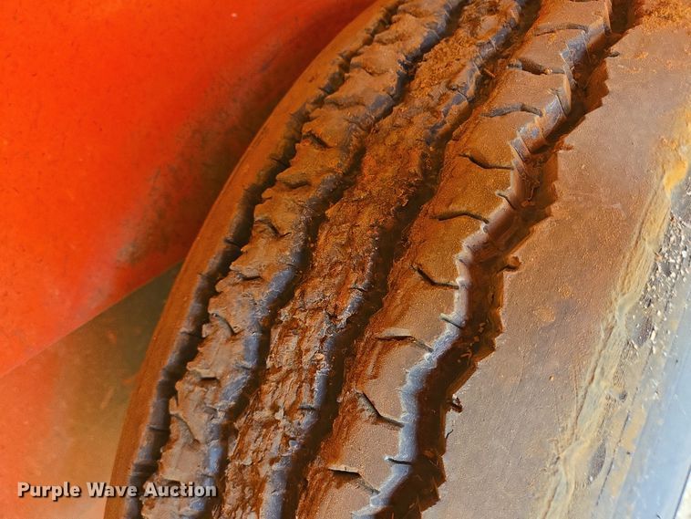 image for item DV1325 2015 ShuttleWagon SWX315 railcar mover