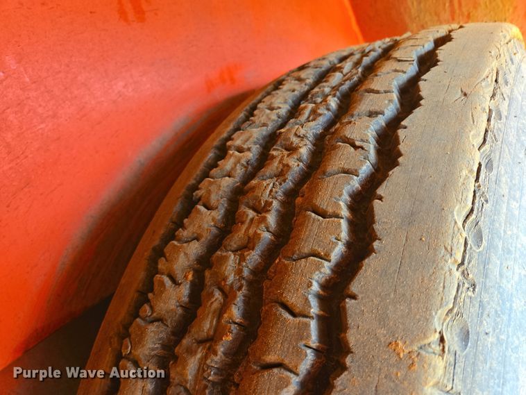 image for item DV1325 2015 ShuttleWagon SWX315 railcar mover