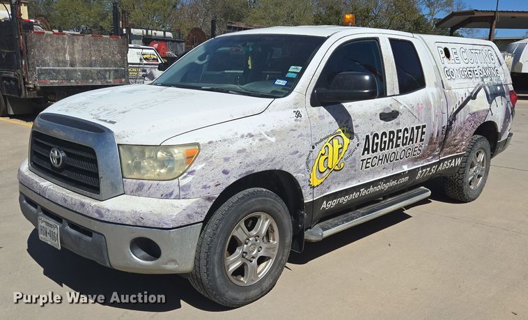 image for item DV1333 2008 Toyota Tundra Double Cab pickup truck