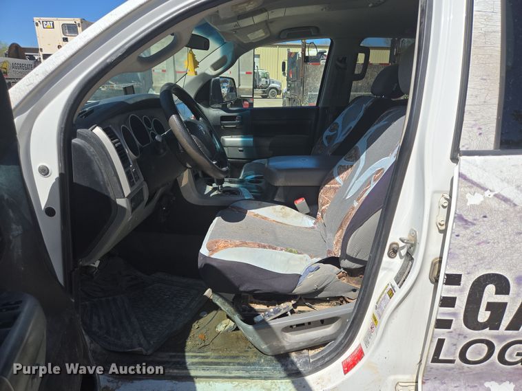 image for item DV1333 2008 Toyota Tundra Double Cab pickup truck