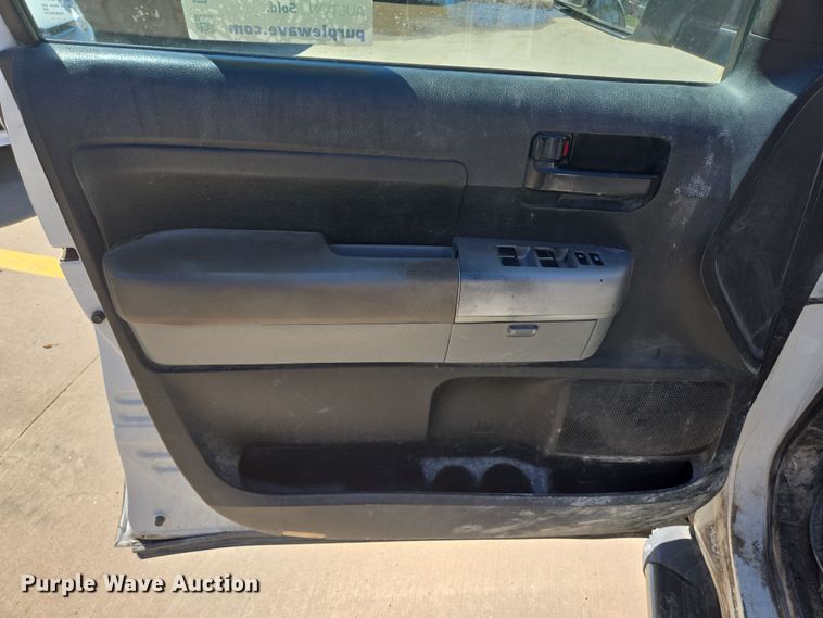 image for item DV1333 2008 Toyota Tundra Double Cab pickup truck