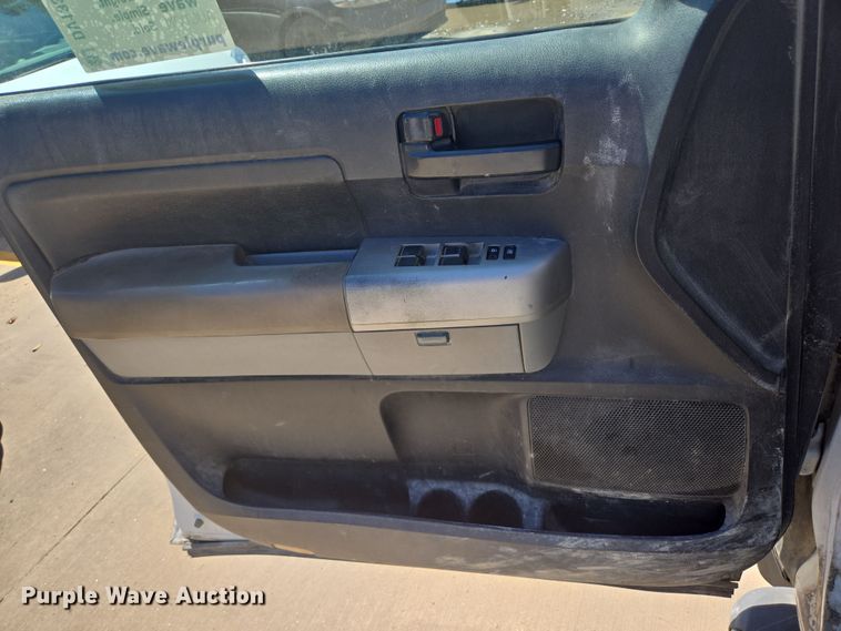 image for item DV1333 2008 Toyota Tundra Double Cab pickup truck