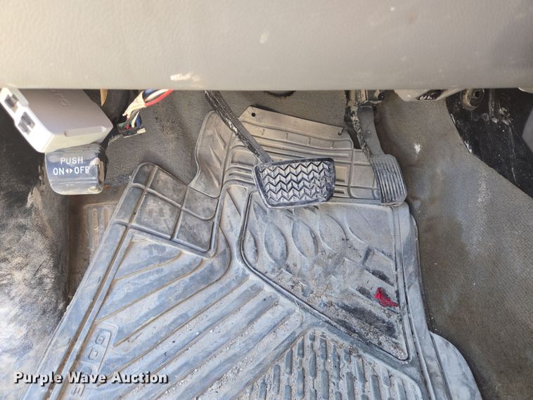 image for item DV1333 2008 Toyota Tundra Double Cab pickup truck