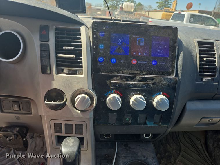 image for item DV1333 2008 Toyota Tundra Double Cab pickup truck