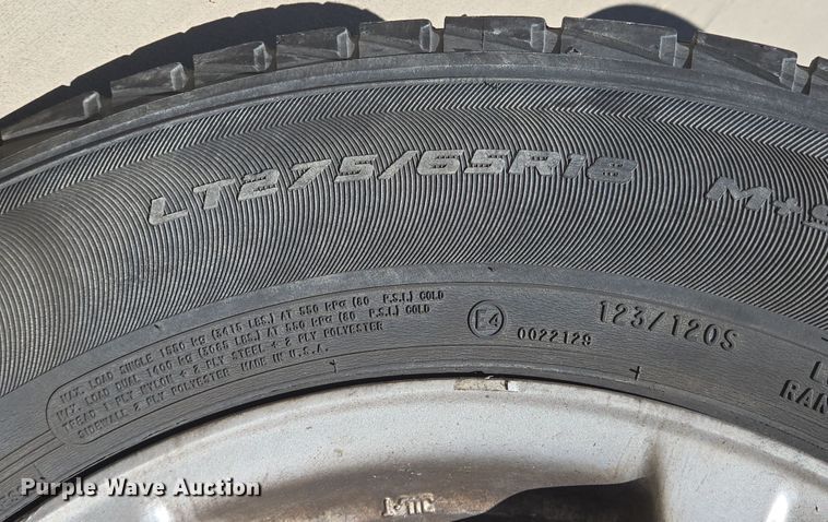 image for item DV1333 2008 Toyota Tundra Double Cab pickup truck