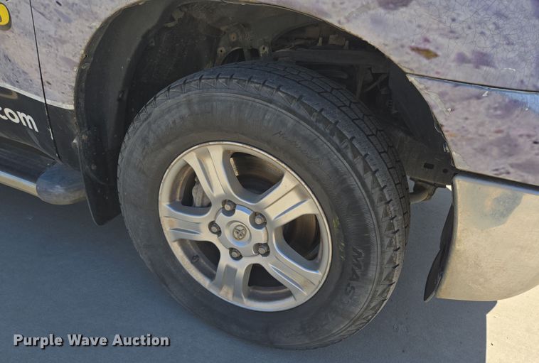 image for item DV1333 2008 Toyota Tundra Double Cab pickup truck