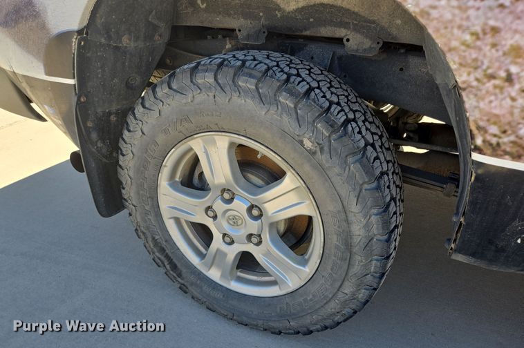 image for item DV1333 2008 Toyota Tundra Double Cab pickup truck