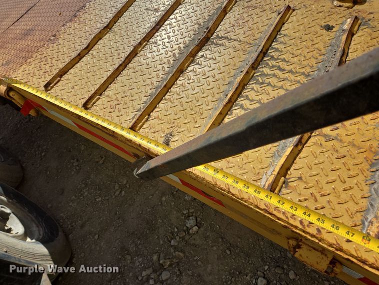 image for item DV1336 2003 Interstate Trailers equipment trailer