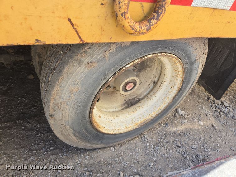 image for item DV1336 2003 Interstate Trailers equipment trailer