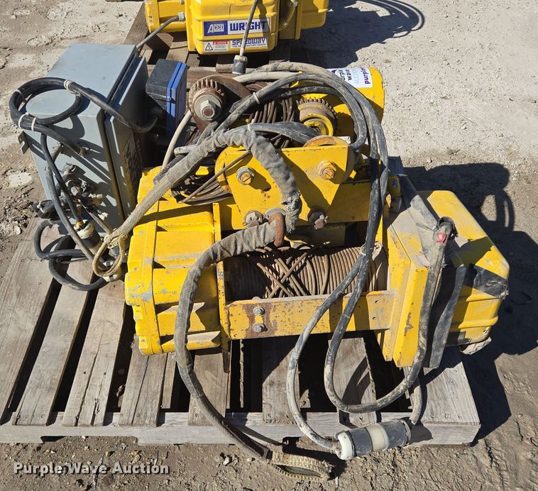 image for item DV1337 Acco Wright Speedway hoist