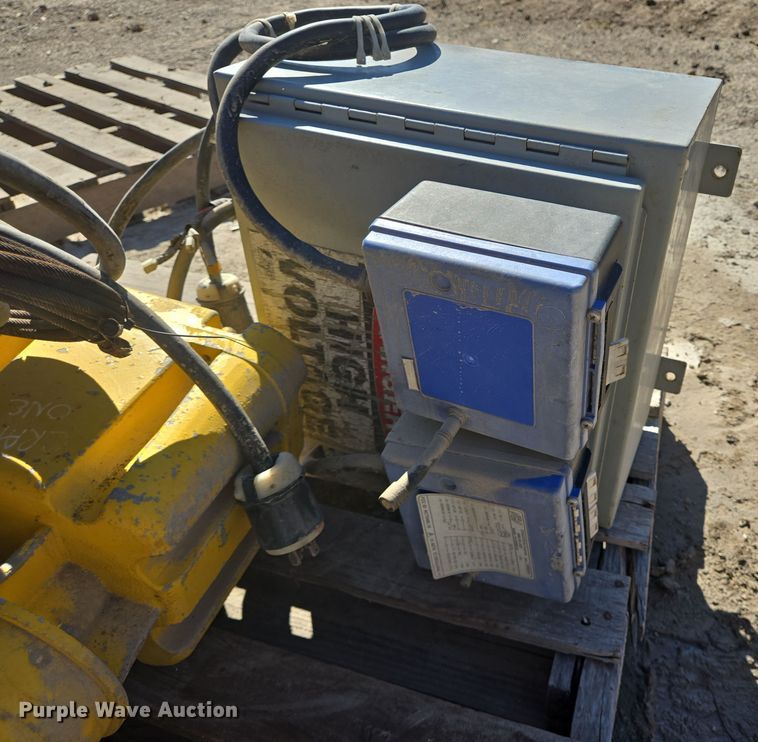 image for item DV1337 Acco Wright Speedway hoist