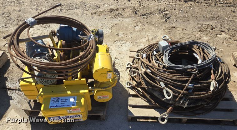 image for item DV1338 Acco Wright Speedway hoist