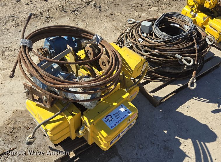 image for item DV1338 Acco Wright Speedway hoist