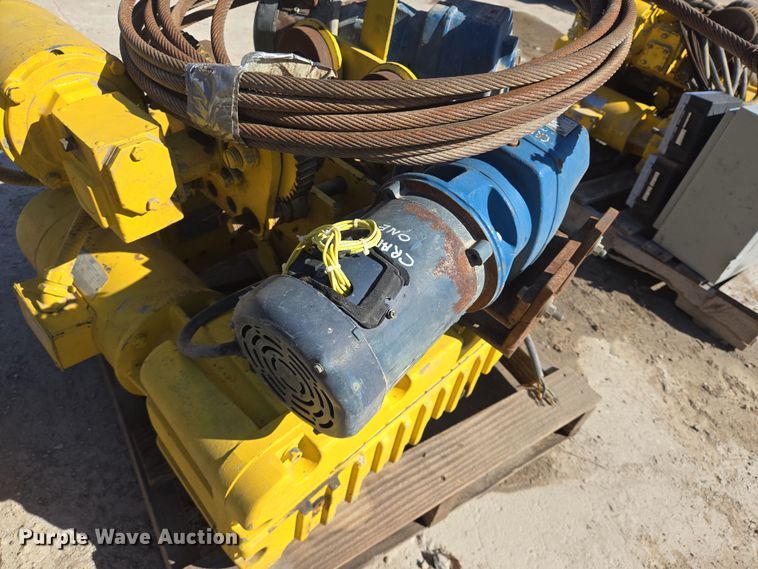 image for item DV1338 Acco Wright Speedway hoist