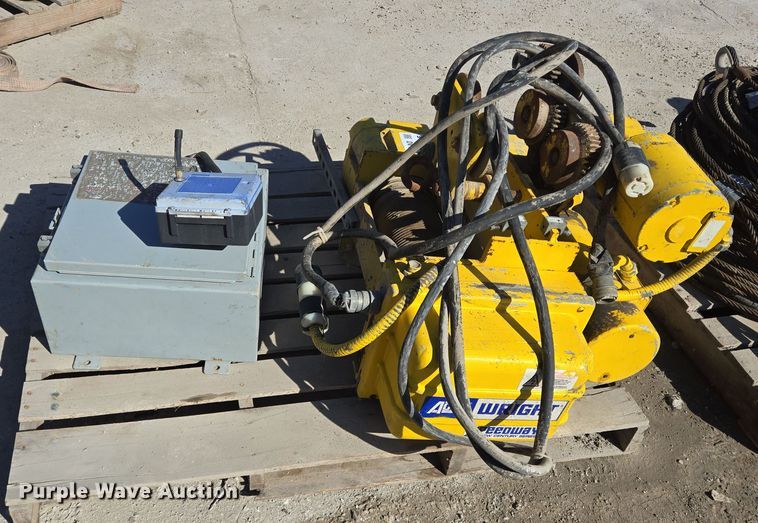 image for item DV1339 Acco Wright Speedway hoist