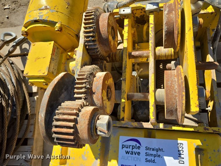 image for item DV1339 Acco Wright Speedway hoist