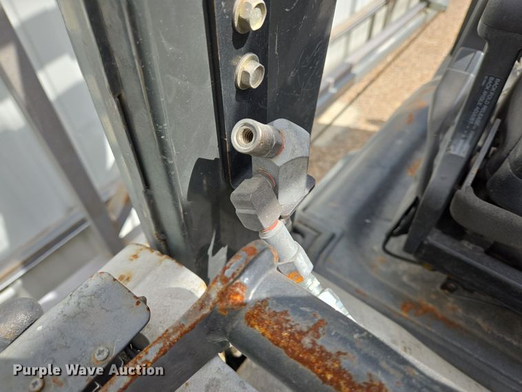 image for item DV1341 Nissan forklift