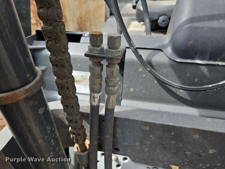 image for item DV1341 Nissan forklift