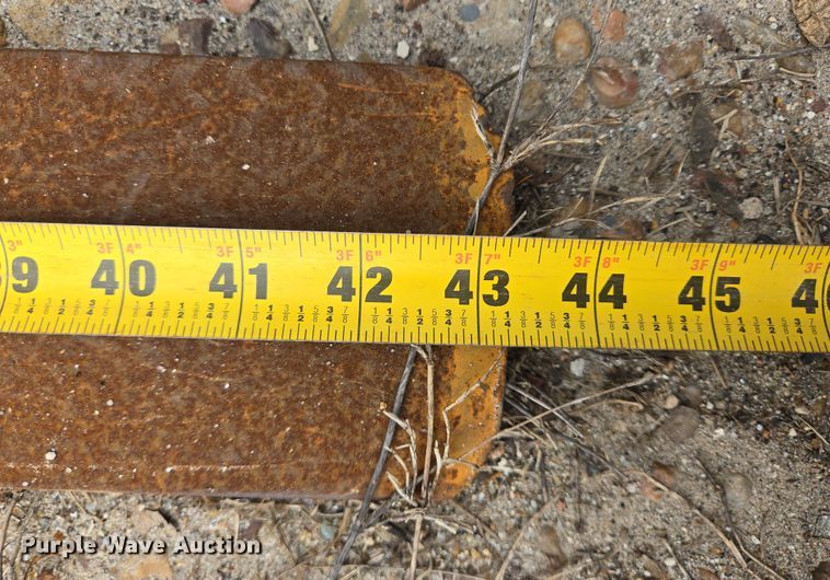 image for item DV1341 Nissan forklift