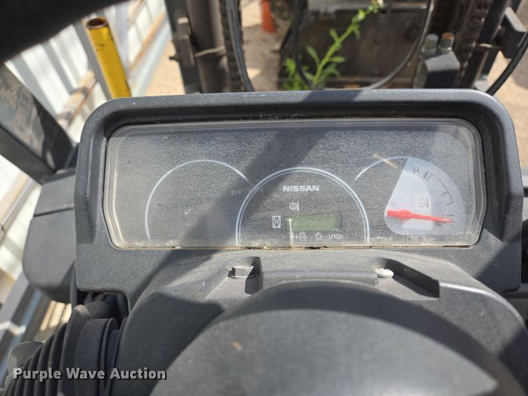 image for item DV1341 Nissan forklift