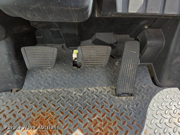 image for item DV1341 Nissan forklift