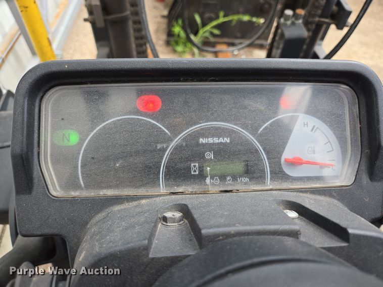 image for item DV1341 Nissan forklift