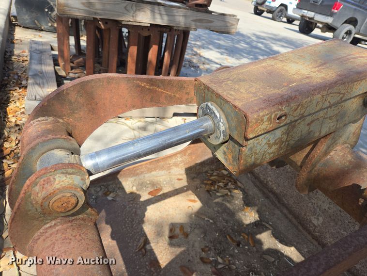 image for item DV1353 Bobcat 66