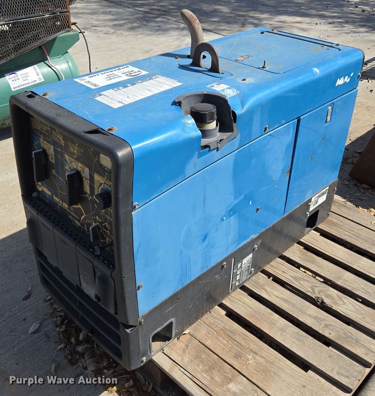 image for item DV1358 Miller Bobcat 250 welder/generator