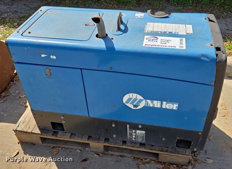 image for item DV1358 Miller Bobcat 250 welder/generator