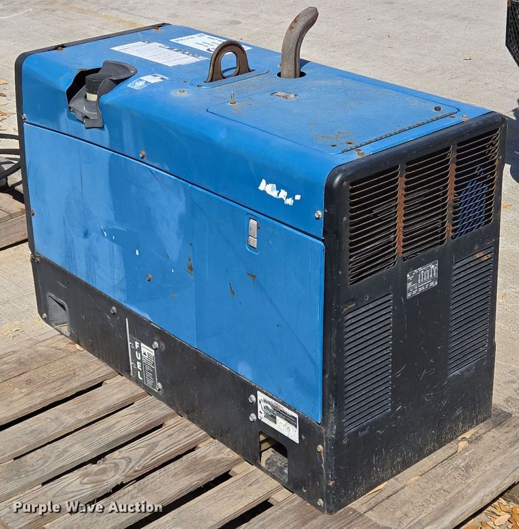 image for item DV1358 Miller Bobcat 250 welder/generator