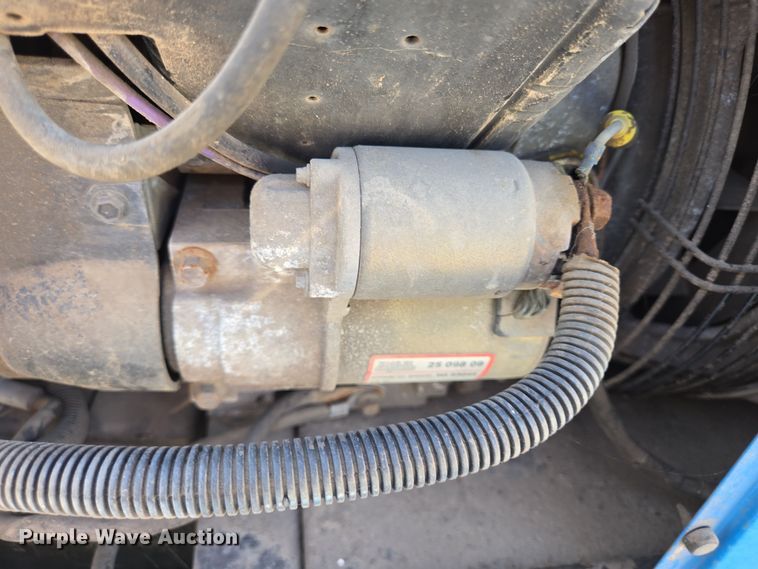 image for item DV1358 Miller Bobcat 250 welder/generator