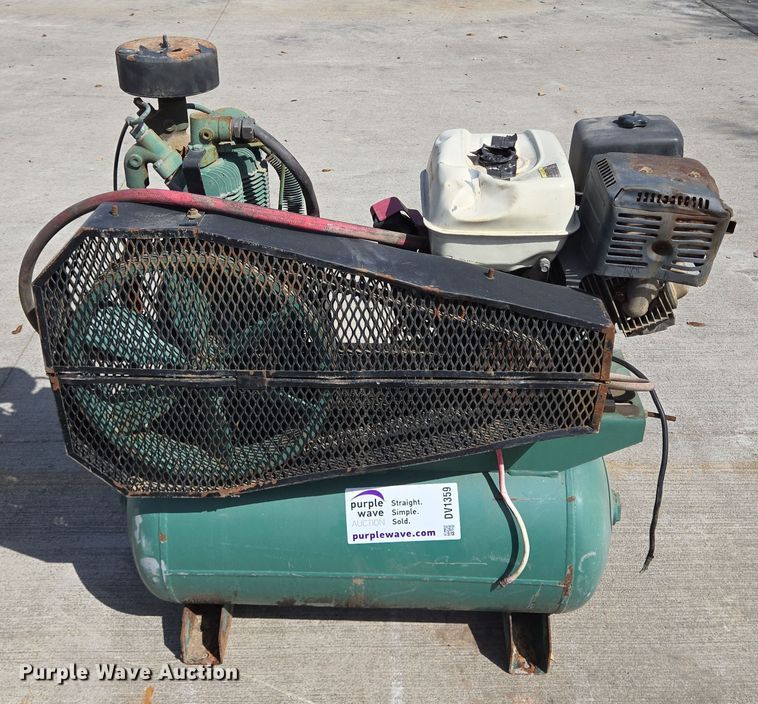 image for item DV1359 Champion HGR7-3H air compressor