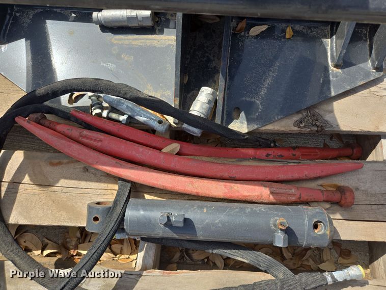 image for item DV1360 Bobcat 32