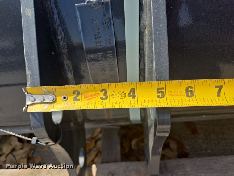 image for item DV1362 Bobcat 37