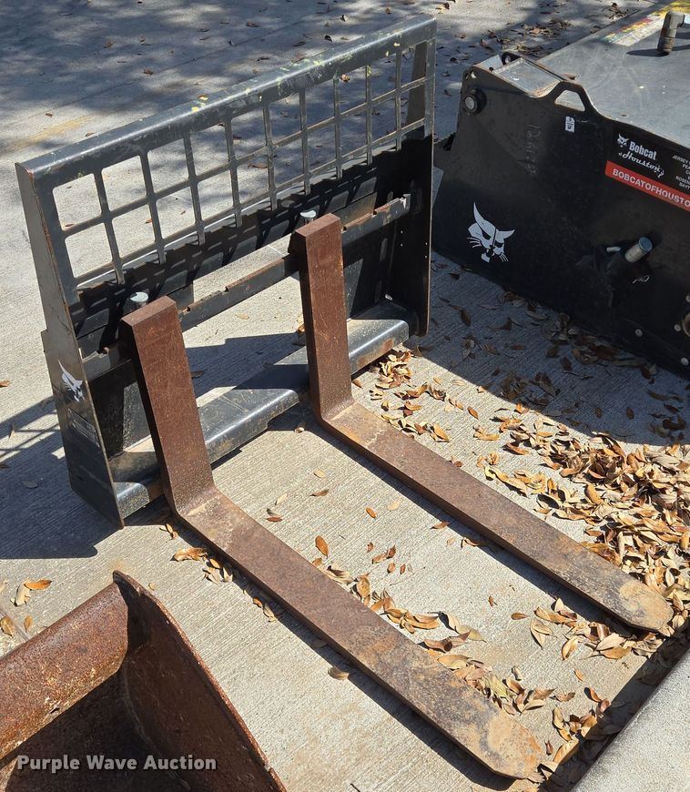 image for item DV1363 Bobcat skid steer forks