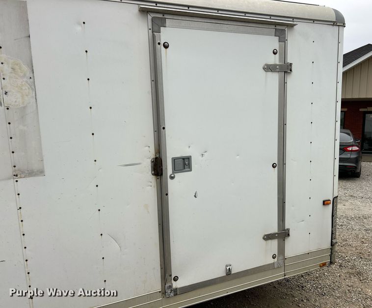 image for item DV1752 2005 Wells Cargo Express Wagon enclosed cargo trailer