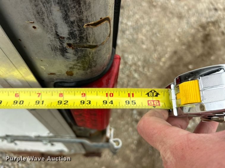 image for item DV1752 2005 Wells Cargo Express Wagon enclosed cargo trailer